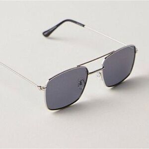 Free People Ryn Stylish Silver Sunglasses